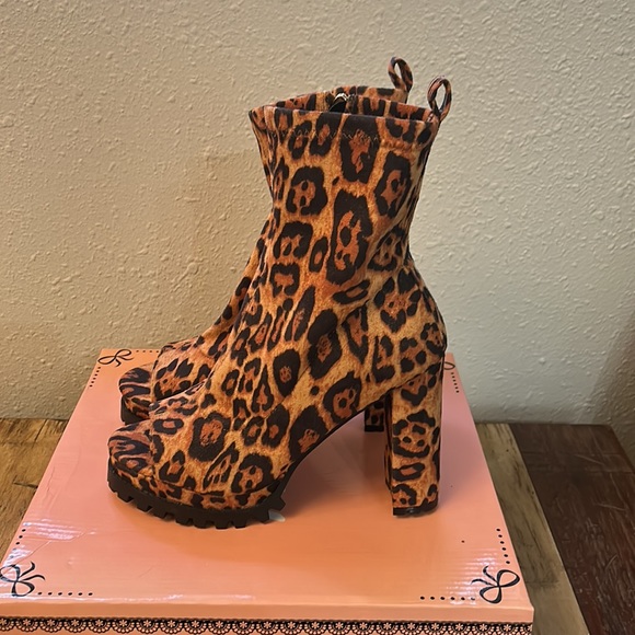 Pazzle Natalie-SD in camel leopard - Picture 3 of 6